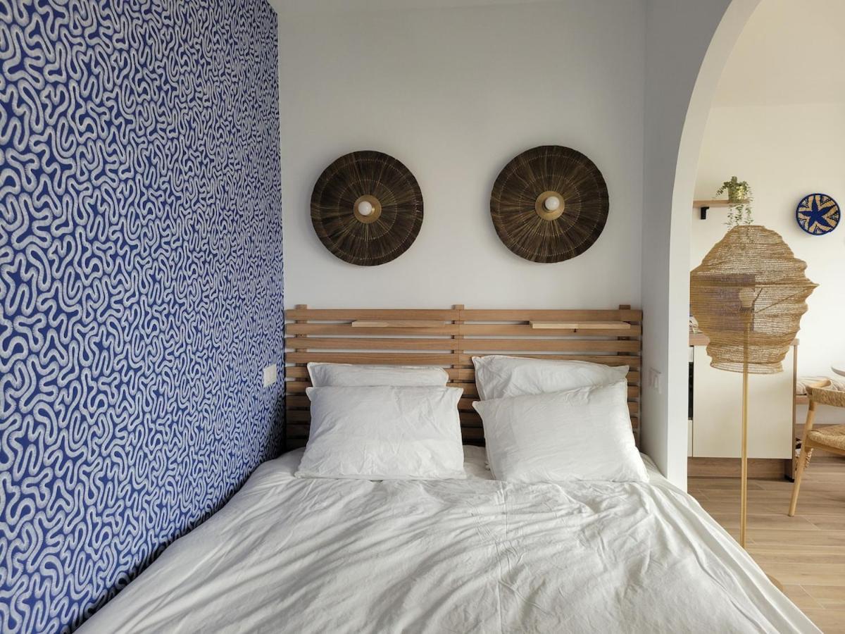 Cocoon Apartment, *
